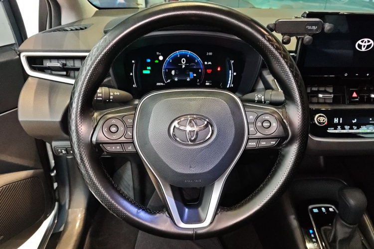 丰田 卡罗拉 2023款 1.8L 智能电混双擎 精英版中控内饰13