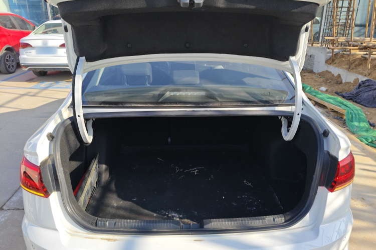 大众 宝来 2024款 200TSI DSG畅行版机舱底盘23