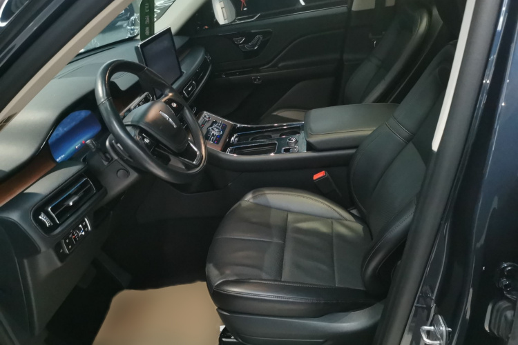 林肯 飞行家 2021款 3.0T V6 四驱尊享版局部细节19