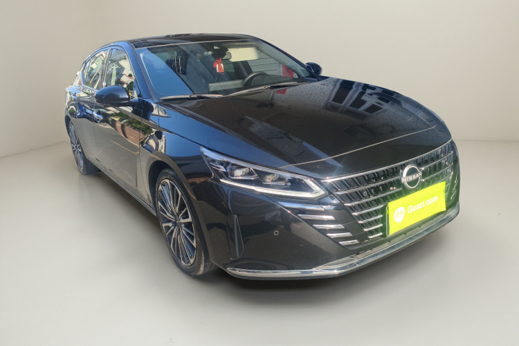 日产 天籁 2022款 2.0T XL 进享版车身外观3