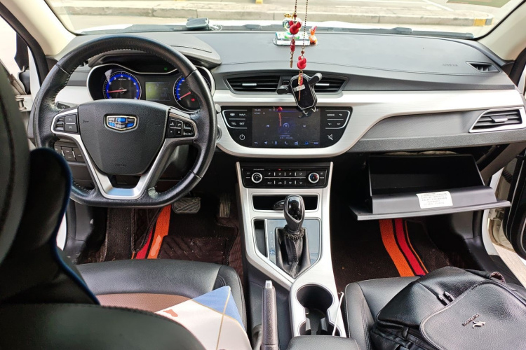 吉利汽车 远景 2018款 1.5L 自动幸福版中控内饰12