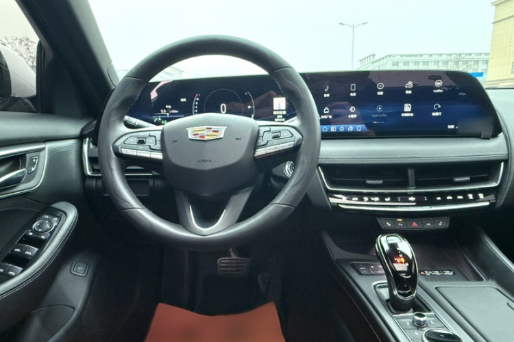 凯迪拉克CT5 2024款 28T 豪华型Pro中控内饰7003