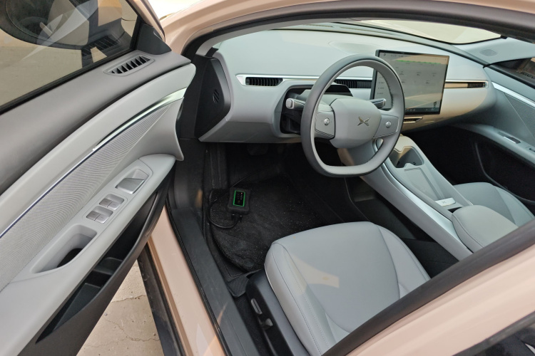 小鹏MONA M03 2024款 515 长续航中控内饰20