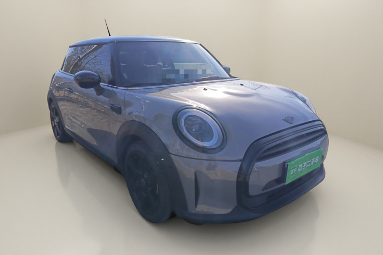 MINI 2023款 1.5T COOPER 艺术家车身外观3