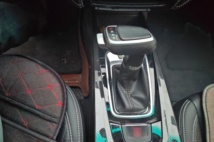 纳智捷 优6 SUV 2017款 改款 1.6T 时尚型局部细节18