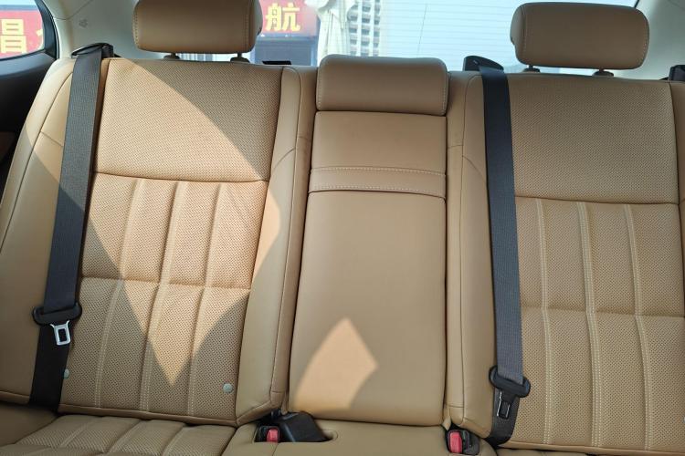 雷克萨斯ES 2015款 200 舒适版车身外观6005