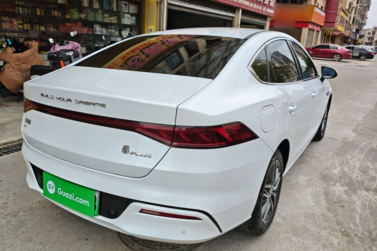 比亚迪 秦PLUS 2023款 冠军版 EV 510KM领先型车身外观7