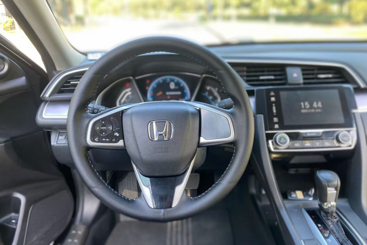 本田 思域 2016款 220TURBO CVT豪华版中控内饰7003