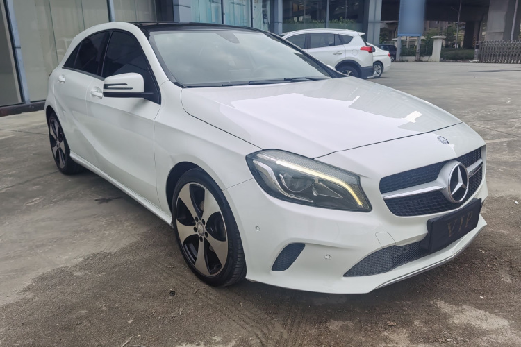 奔驰A级(进口) 2016款 A 200 时尚型车身外观6006