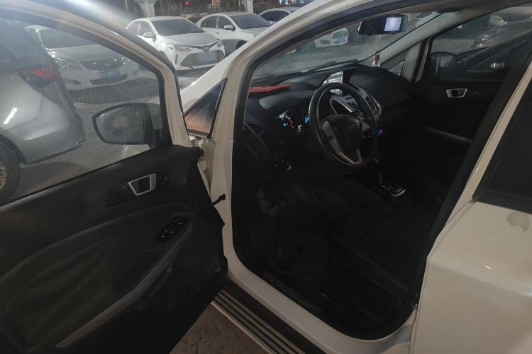 福特 翼搏 2013款 1.5L 自动风尚型中控内饰20