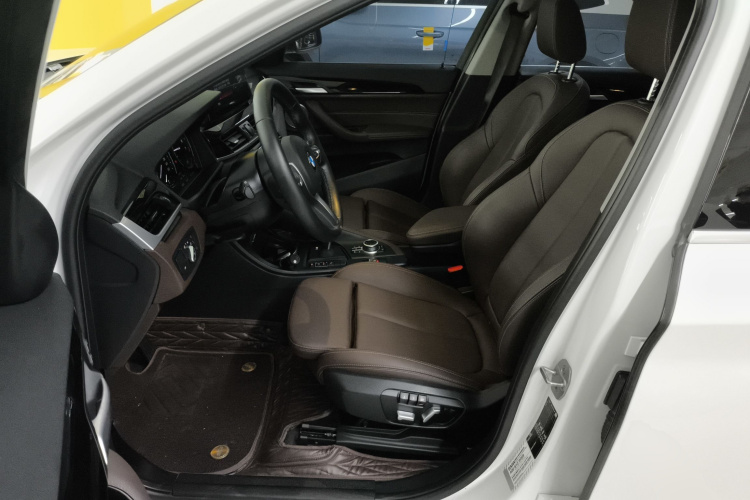 宝马X1 2021款 改款 sDrive25Li 领先型局部细节19