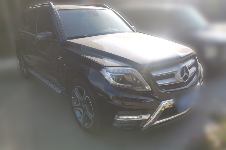 奔驰GLK级 2015款 GLK 300 4MATIC 时尚型 极致版车身外观3
