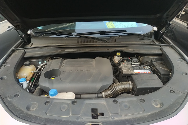 长安UNI-K 2024款 2.0T 两驱全球行版机舱底盘24