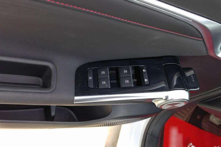 广汽传祺 影酷 2022款 1.5T 超新星Pro版中控内饰7009