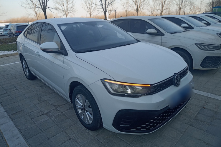 大众 朗逸 2023款 新锐 1.5L 自动新逸版车身外观3