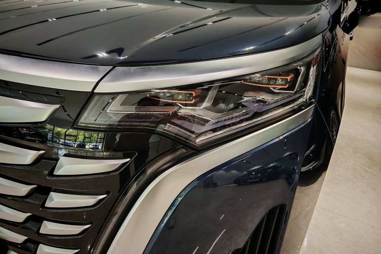 腾势D9 2024款 DM-i 980 四驱尊荣型车身外观6006