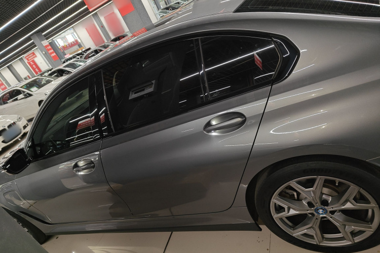 宝马i3 2022款 eDrive 35 L车身外观6003