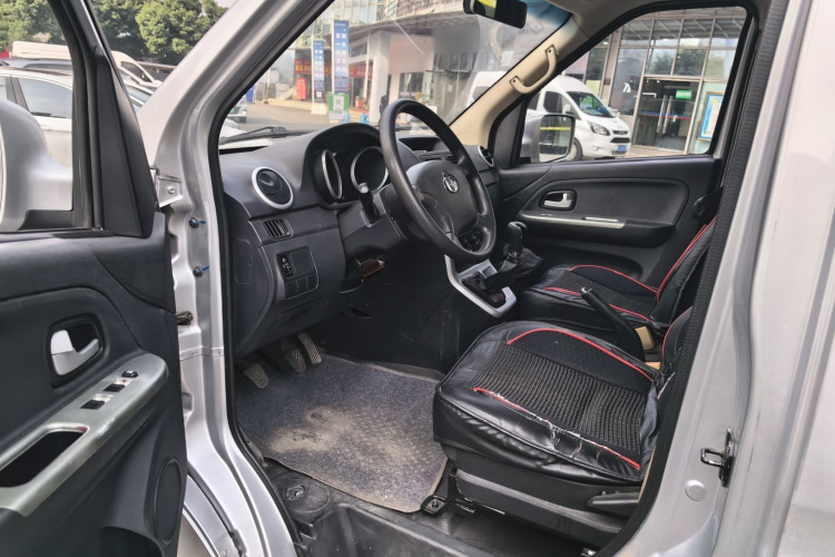 长安凯程 长安睿行M70 2018款 1.5L舒适型平顶背掀门DAM15DL中控内饰20