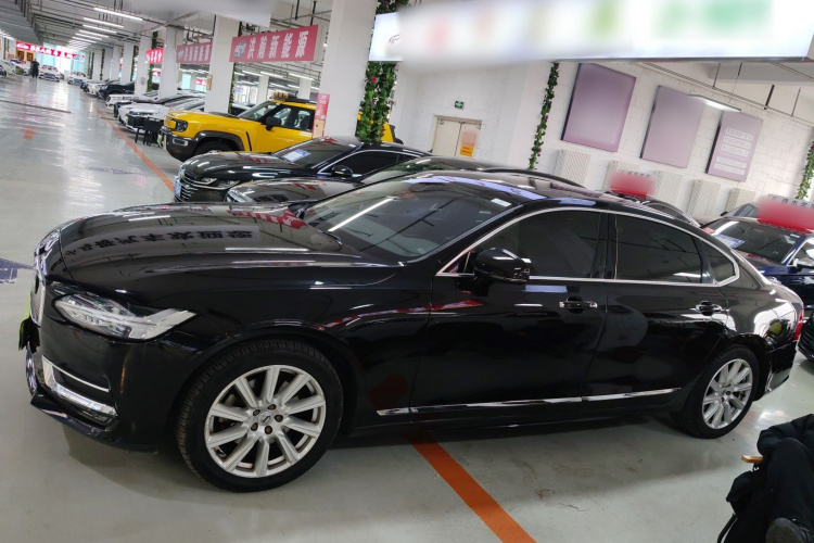 沃尔沃S90 2020款 改款 T5 智逸豪华版车身外观4