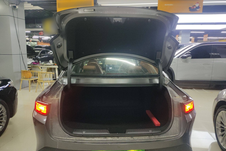 长安 逸动 2024款 1.5T GDI自动 旗舰型机舱底盘23