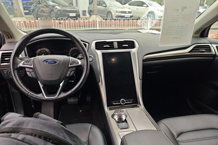 福特 蒙迪欧 2020款 EcoBoost 180 时尚型中控内饰12