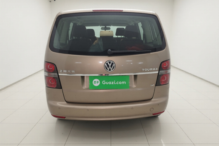 大众 途安 2015款 1.4T 手动风尚版5座车身外观6