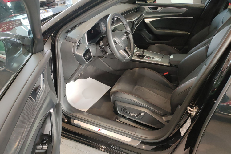 奥迪A6L 2024款 45 TFSI 臻选动感型中控内饰20