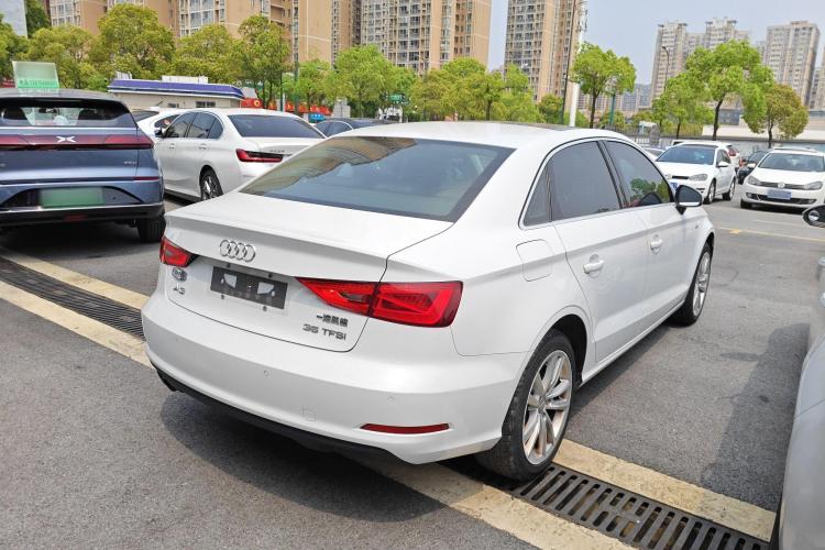 奥迪A3 2016款 Limousine 35 TFSI 风尚型车身外观7