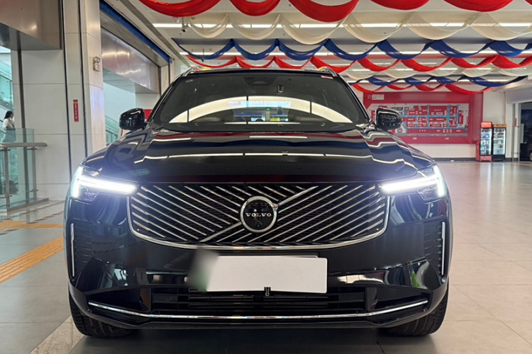 沃尔沃XC90新能源 2025款 改款 T8 智尊豪华版 7座车身外观6002