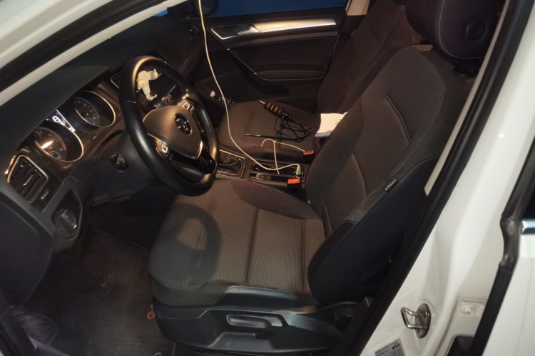 大众 高尔夫 2018款 230TSI 自动舒适型中控内饰19