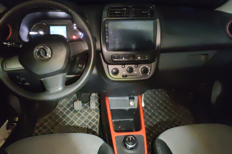 东风纳米EX1 2023款 PRO 轻风版闪电型中控内饰12