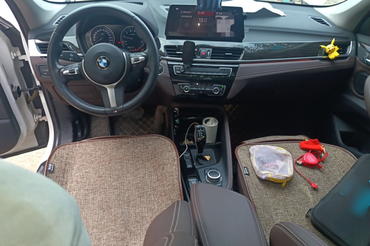 宝马X1 2020款 xDrive25Li 尊享型中控内饰12