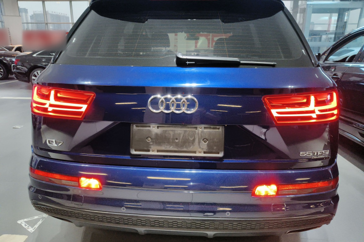 奥迪Q7 2018款 45 TFSI 技术型车身外观6004