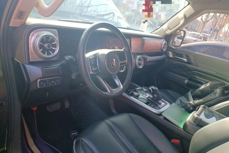 坦克300 2021款 越野版 2.0T 征服者中控内饰12