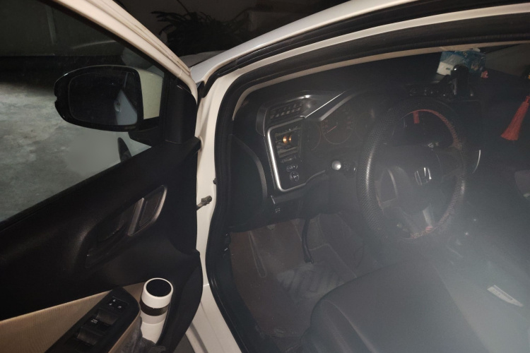 本田 锋范 2015款 1.5L 手动舒适版中控内饰7003