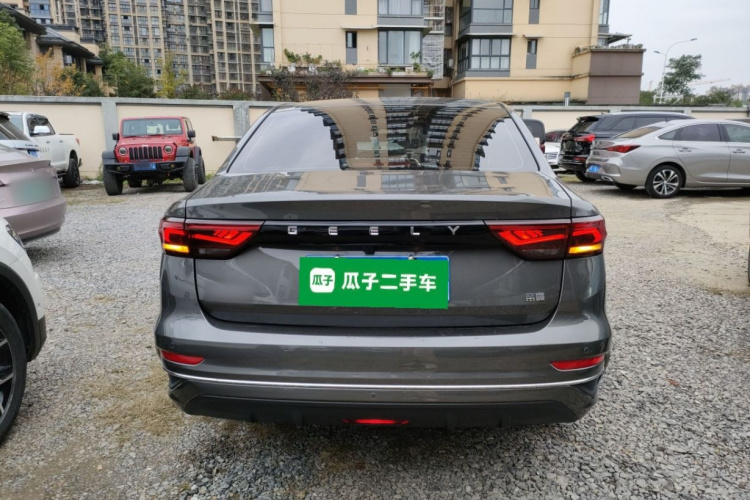 吉利汽车 帝豪 2025款 第4代 1.5L 手动龙腾版车身外观6004