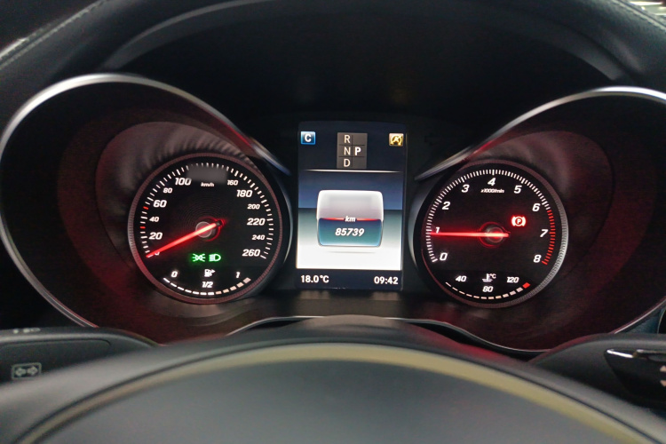 奔驰C级 2018款 C 200 L 运动版局部细节14