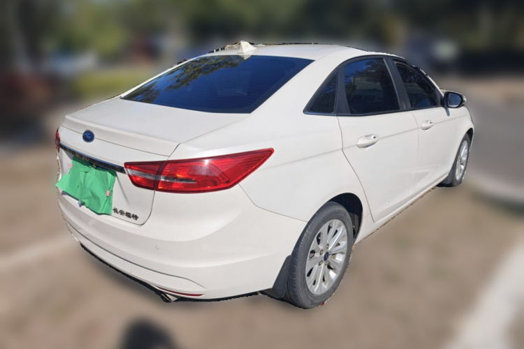 福特 福睿斯 2017款 幸福版 1.5L 自动时尚型车身外观7