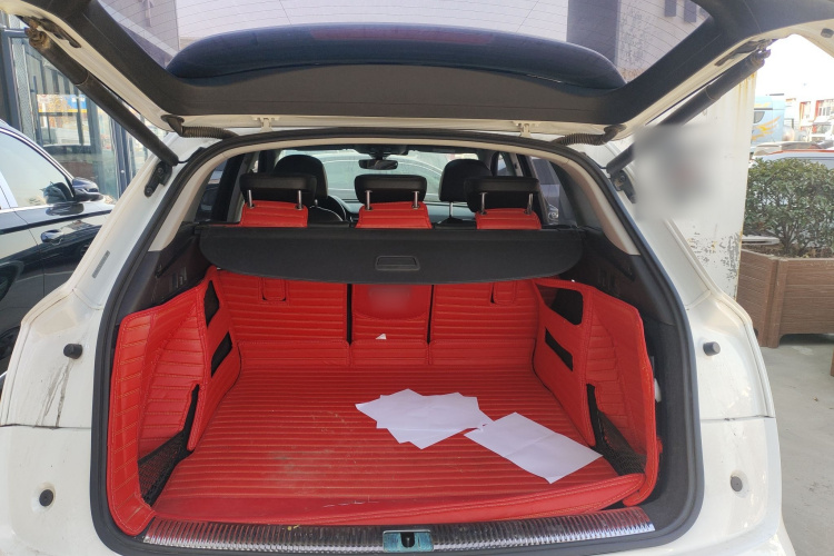 奥迪Q5L 2020款 40 TFSI 荣享进取型机舱底盘23