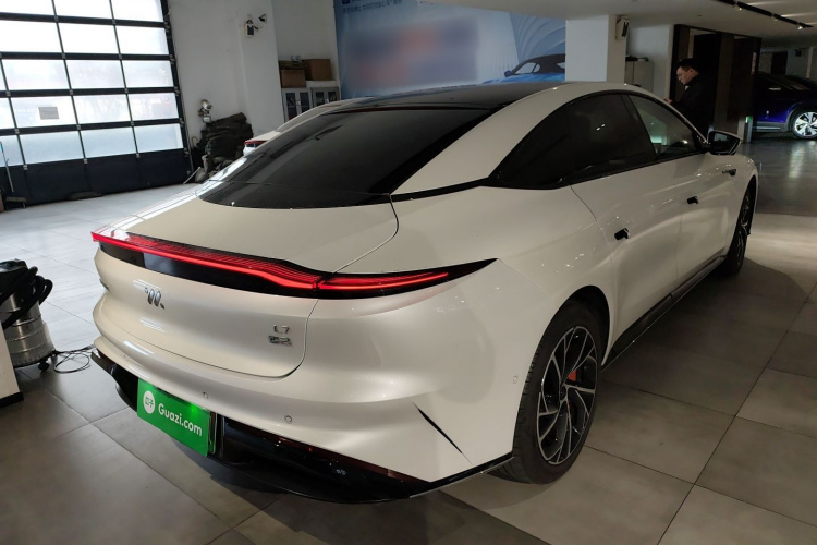 智己汽车 智己L7 2022款 Dynamic车身外观7