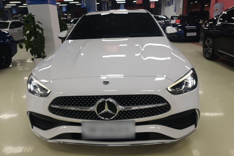 奔驰C级 2022款 C 200 L 运动版车身外观2