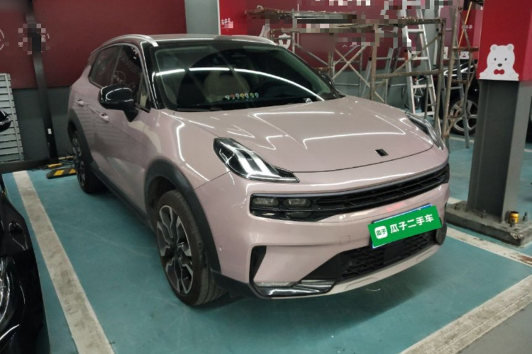 领克06 2021款 1.5T Shero粉色特别版车身外观3