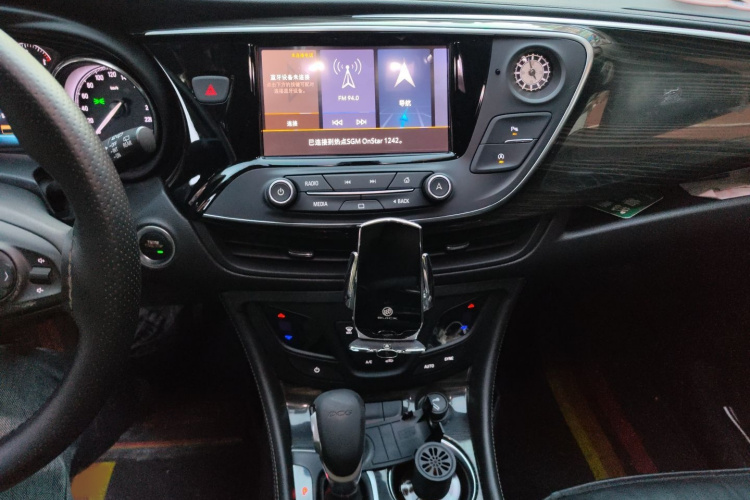 别克 昂科威 2020款 20T 两驱领先型局部细节16