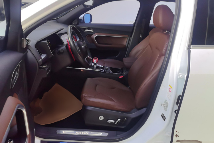 哈弗H6 2017款 蓝标 2.0T 自动两驱领尚型中控内饰19