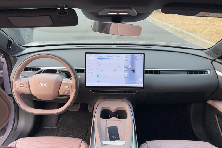 小鹏MONA M03 2025款 600 超长续航 Max中控内饰7004