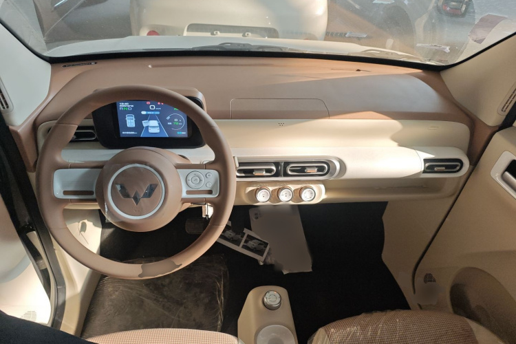 五菱汽车 宏光MINIEV 2024款 第三代 215km 青春版中控内饰12