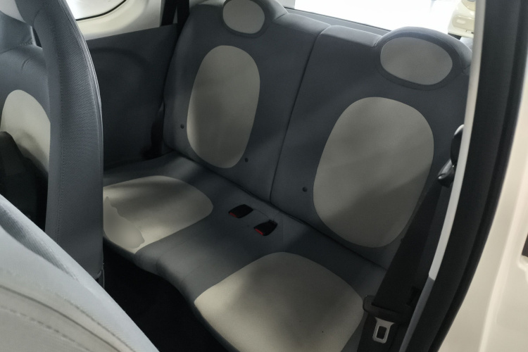 奔腾小马 2025款 222km 闪电马中控内饰21