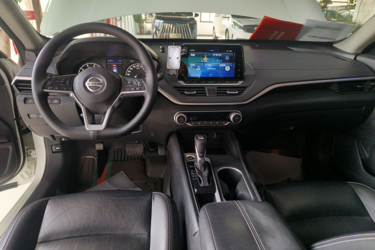 日产 天籁 2020款 2.0L XL 舒适版中控内饰12