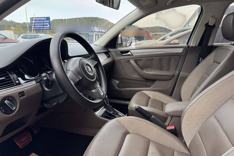 大众 宝来 2014款 1.6L 自动舒适型中控内饰7001