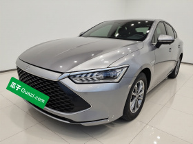 比亚迪 秦PLUS 2024款 荣耀版 DM-i 55KM领先型